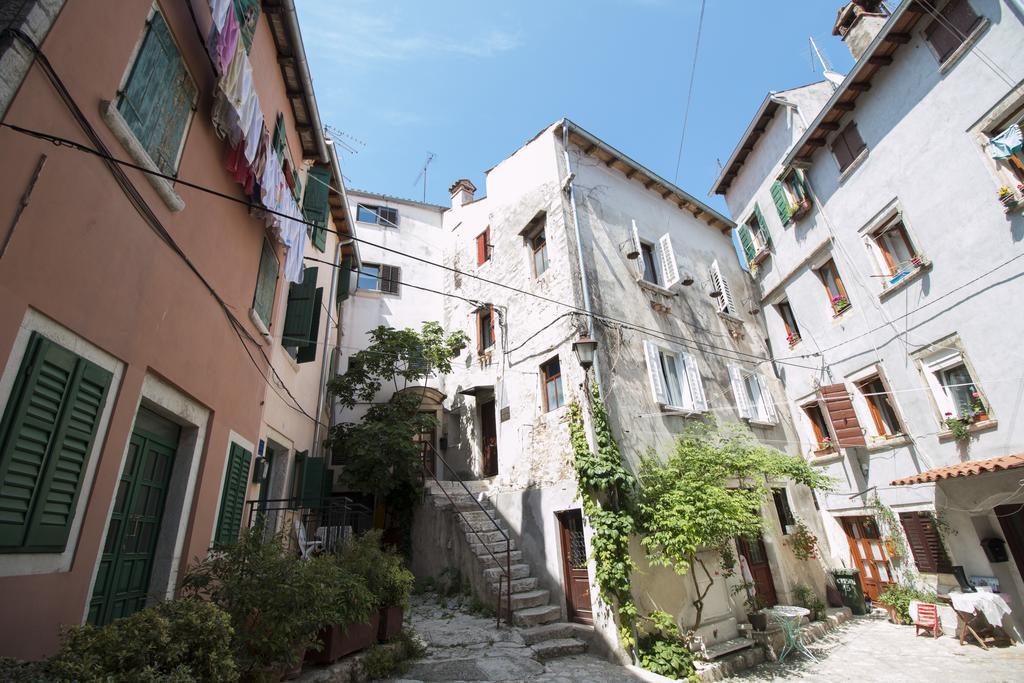 Apartment Piazza Antica Ровинь Экстерьер фото